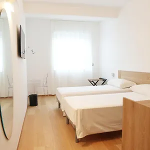 Hotel Victor, Bari